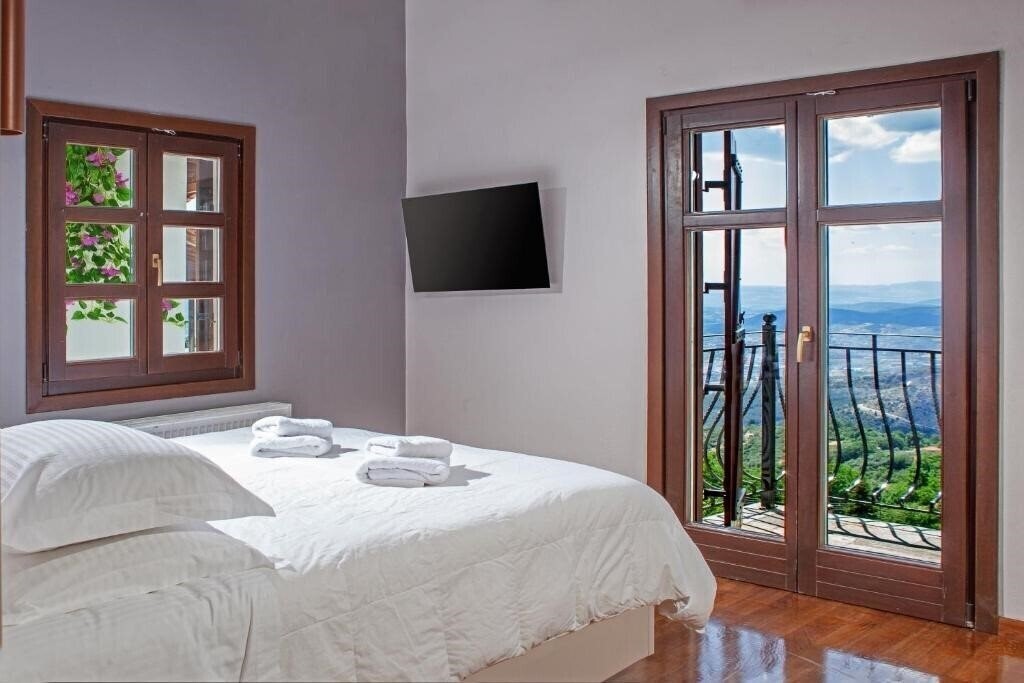 Картинка Erofili Hotel & Suites 3*