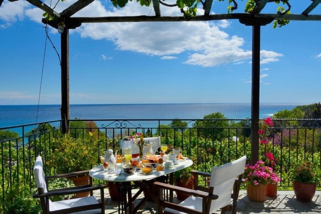 Фото Agnadi Horefto Hotel 3*