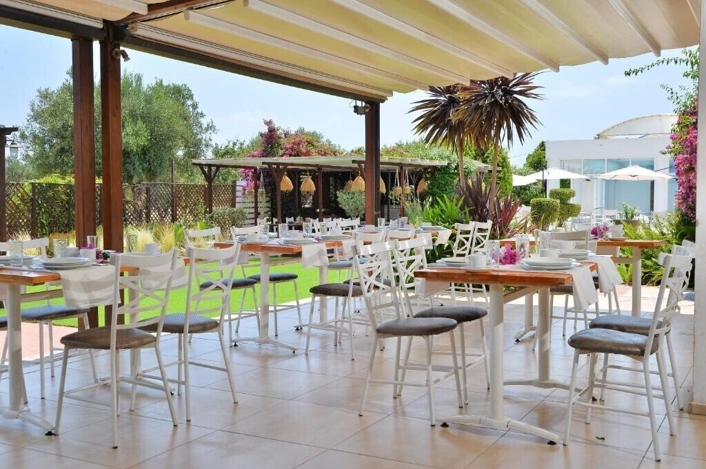 Картинка Kalloni Hotel 3*