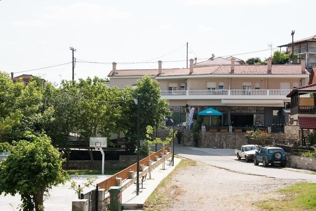 Отель Agrelia 3*