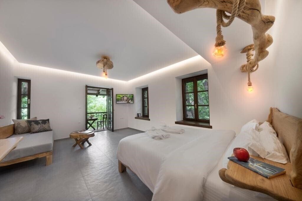 Фото Palios Stathmos 4*