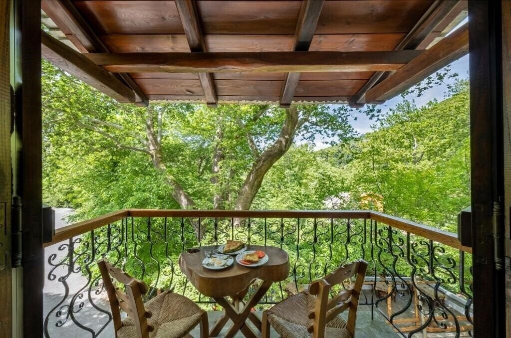 Фотография Palios Stathmos 4*