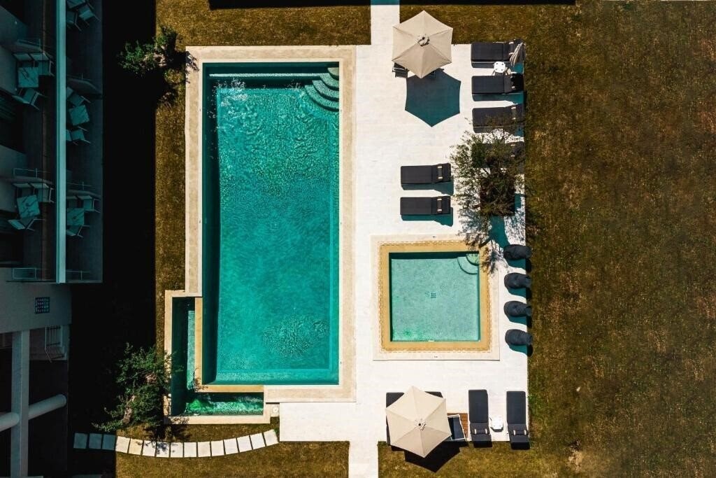 Фото Alexmare Suites 4*