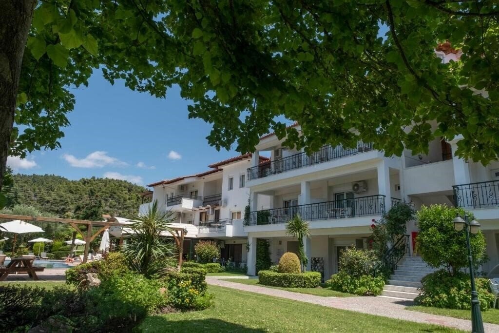 Отель Aristides Hotel Fourka 1*
