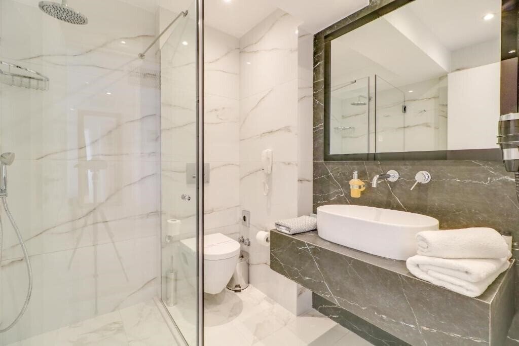 Фотография Palace Hotel Glyfada 4*