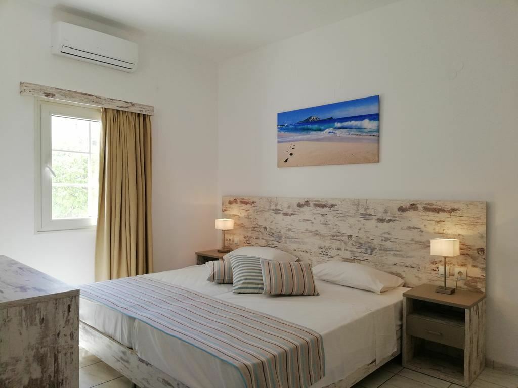 Фотографія Erato Hotel 3*