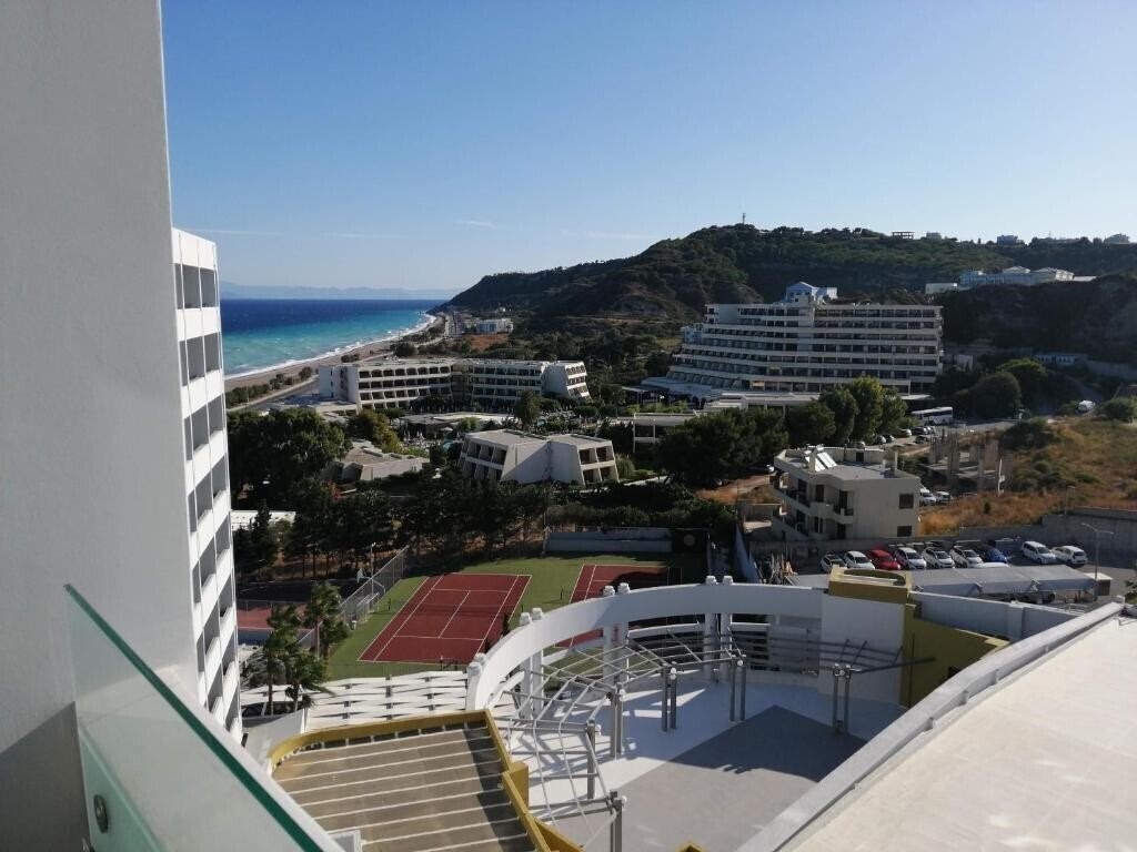 Картинка Akti Imperial Deluxe Resort & SPA Dolce by Wyndham (ex. Capsis Hotel Rhodes) 5*