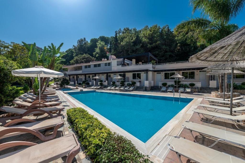 Отель Orion Houses 4*