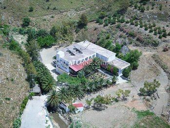 Готель Amoudi Hotel Apartments апартаменты