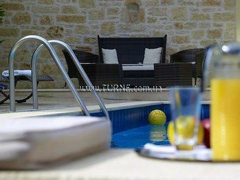 Готель Petronikolis Traditional House 4*