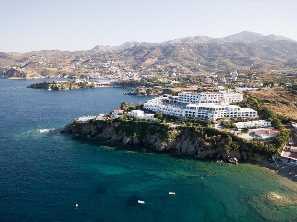 Отель Peninsula Resort & SPA 4*