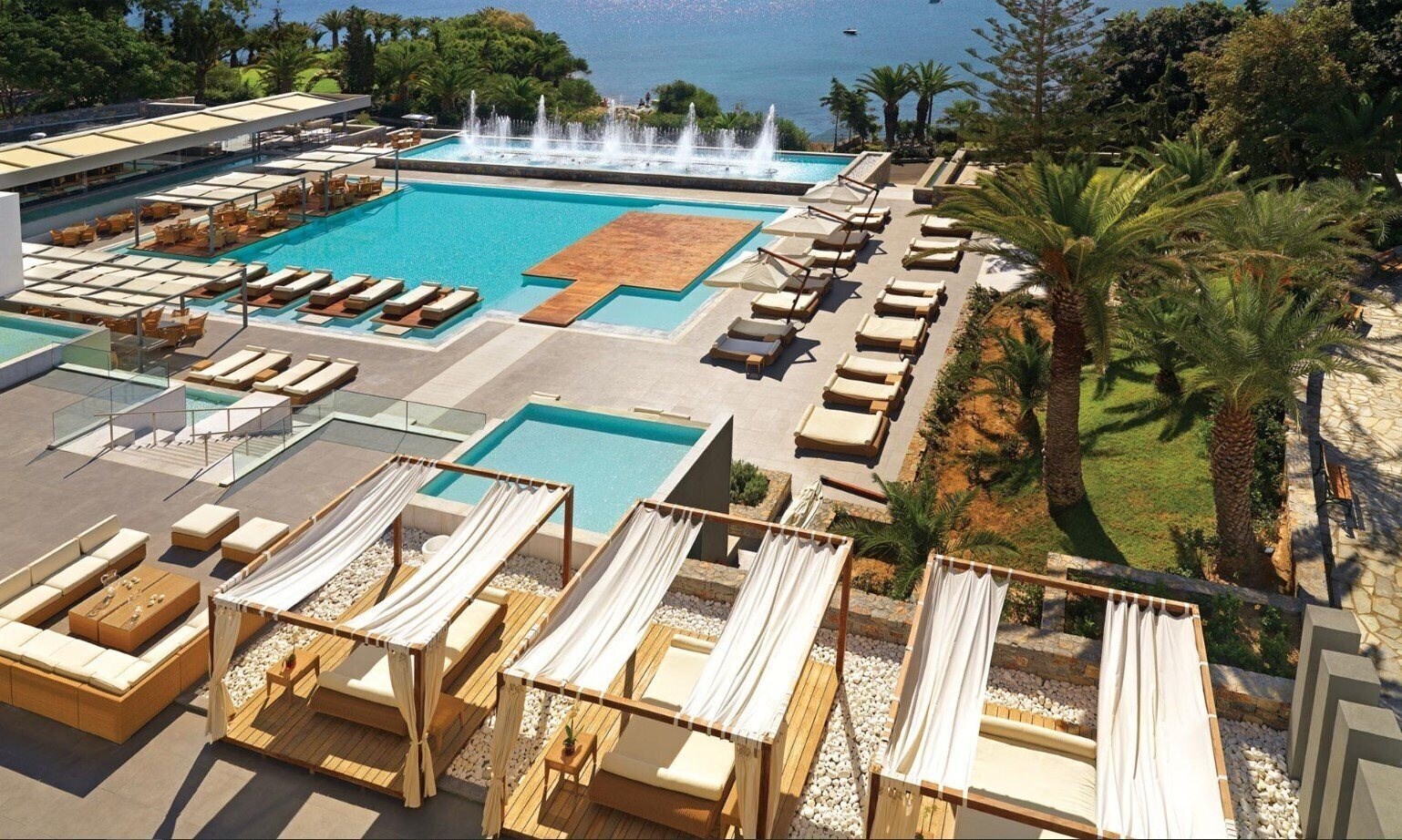 Готель Capsis-Eternal Oasis Out Of The Blue 5*