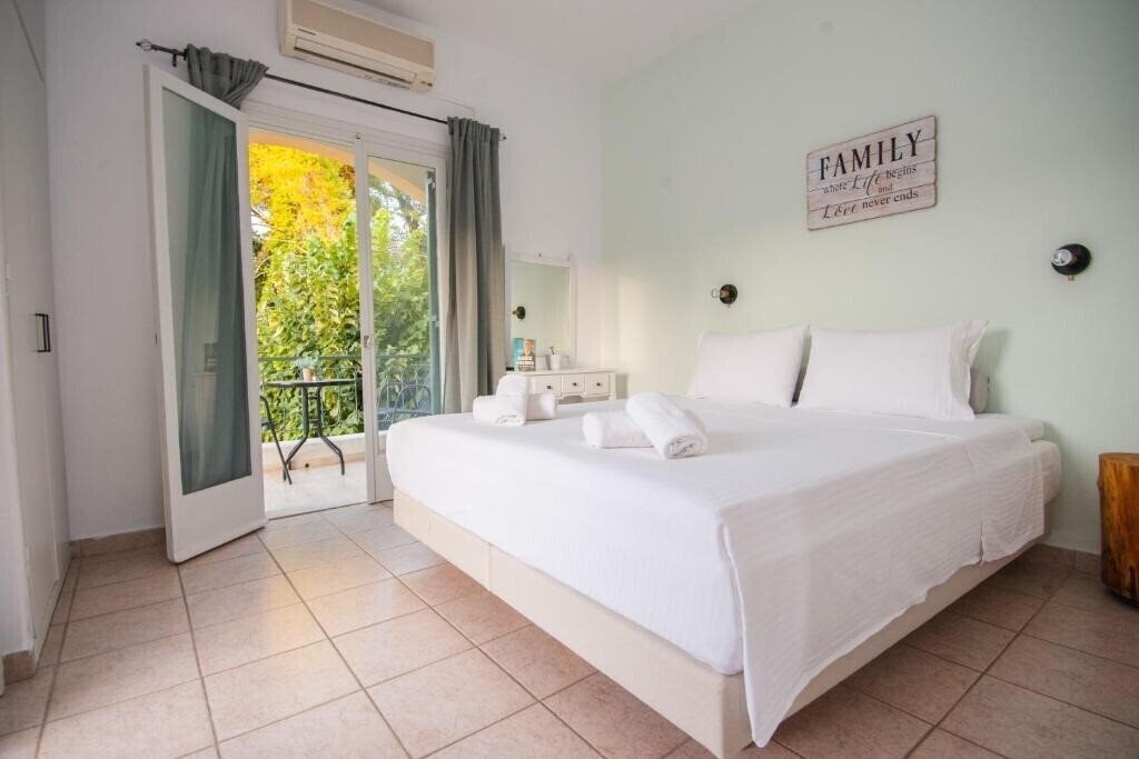 Фото Villa Karmar Hotel Apartments 3*