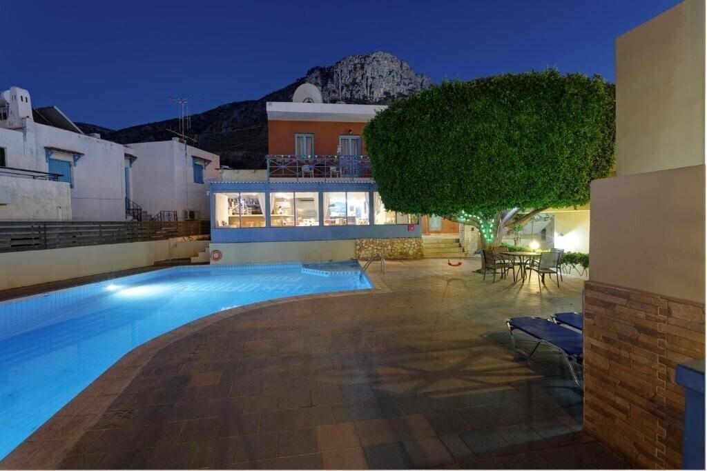 Готель Piskopiano Village 3*