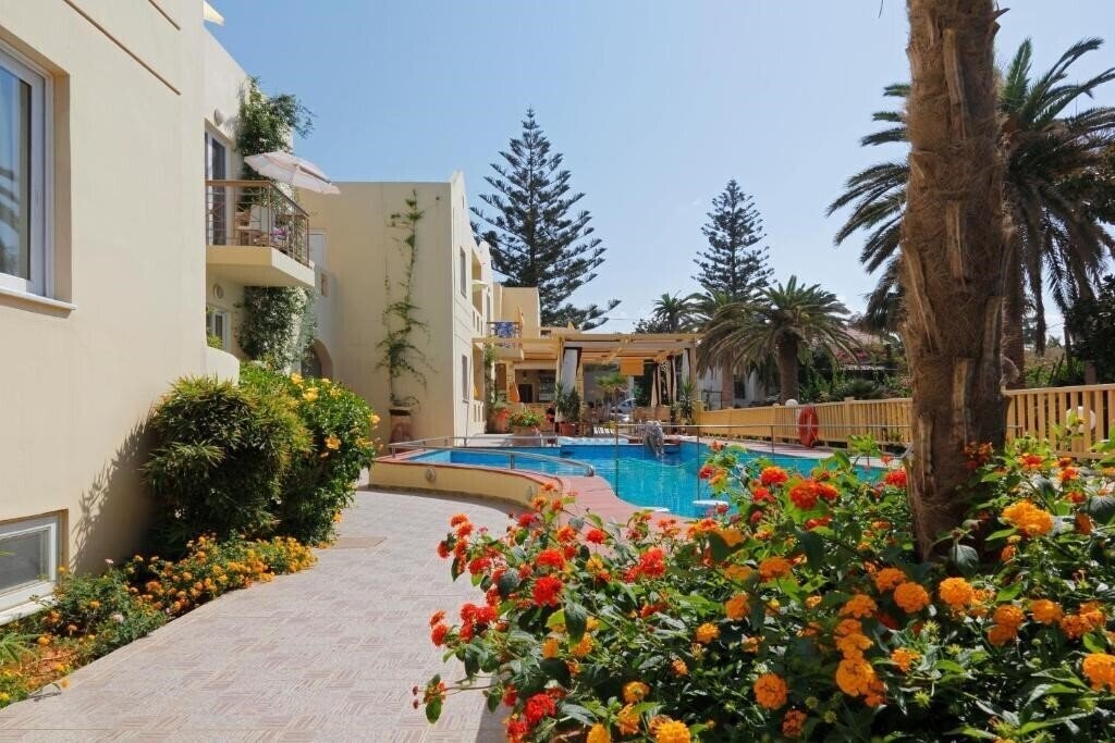 Фотографія Lambrinos Suites 3*