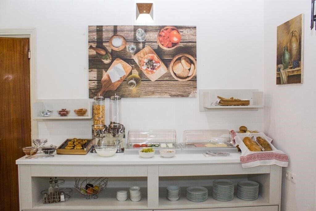 Фотографія Zorbas Hotel 2*