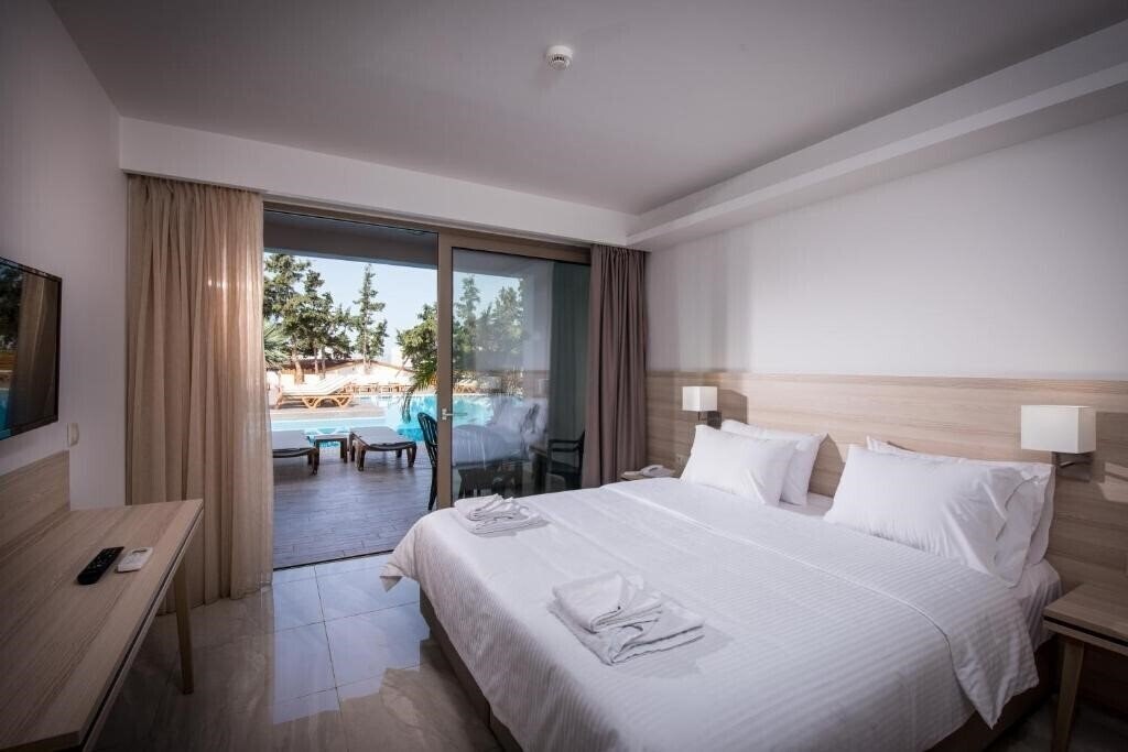 Фото Gouves Water Park Holiday Resort 5*