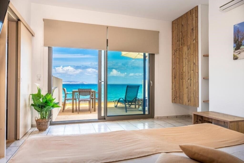 Отель Almare Beach Hotel 3*