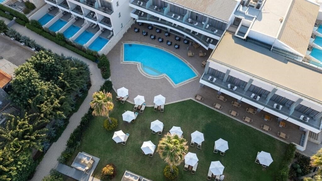 Отель Castello Boutique Resort & SPA 5*