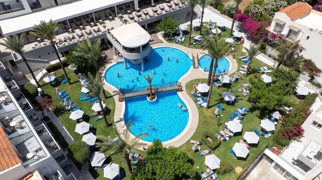 Фото Selini Suites 4*