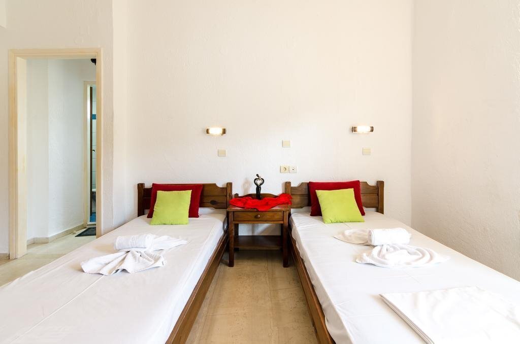 Отель Village Oasis Annex 2*