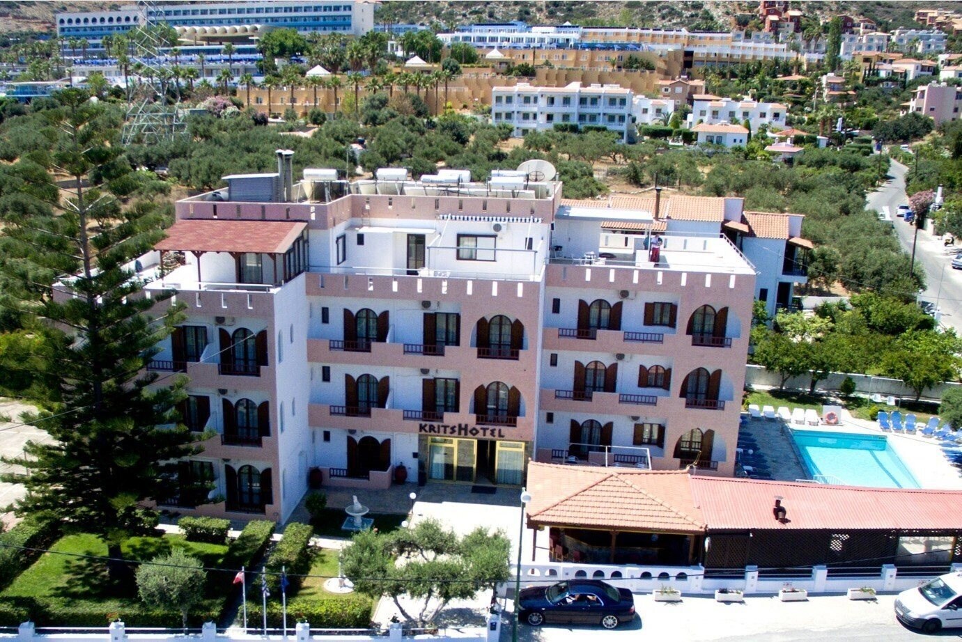 Готель Krits Hotel 3*