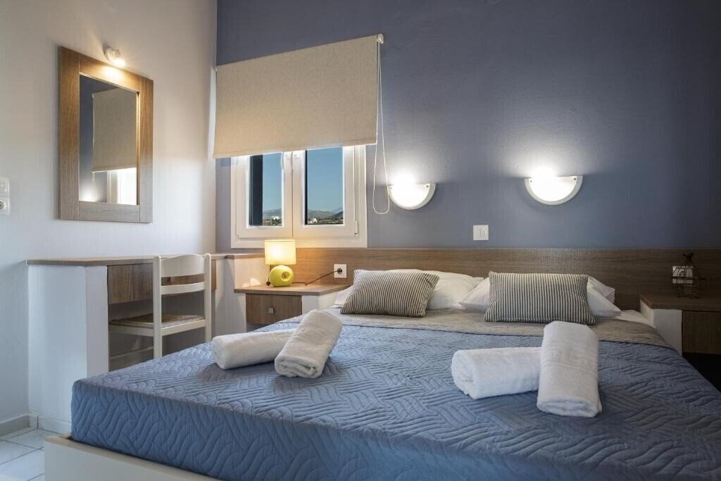 Отель Irene Beach Apartments 3*