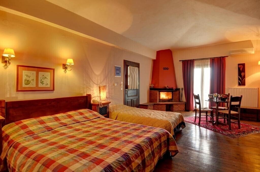 Фото Naiades Hotel 3*