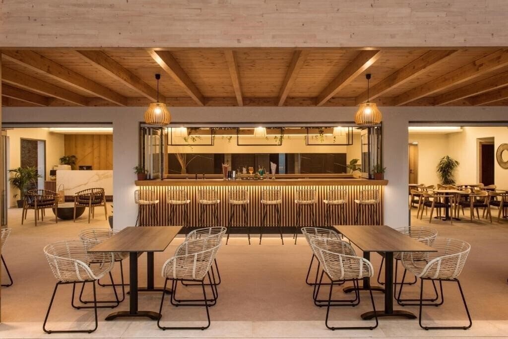 Изображение Malena Hotel & Suites - Adults Only 4*