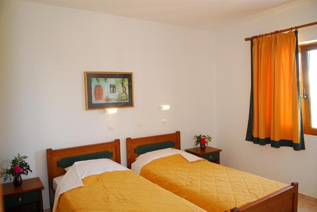 Отель Apollo City Hotel 4*