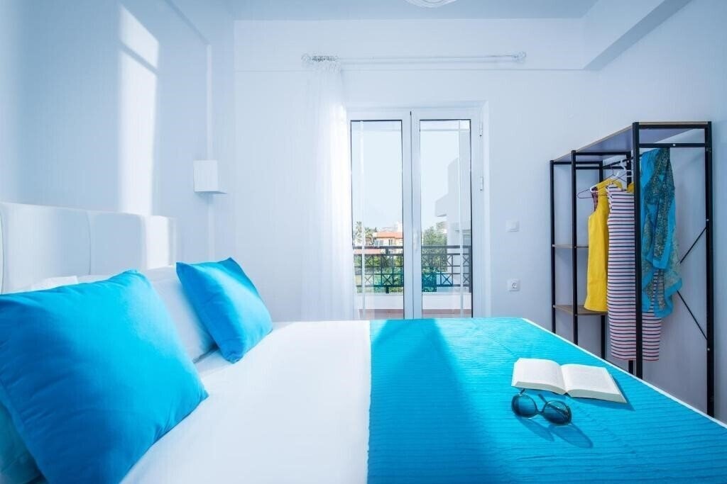 Фотография W Suites 4*