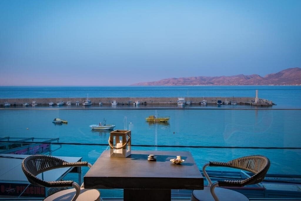 Фотографія Cosmopolis Crete Suites 4*