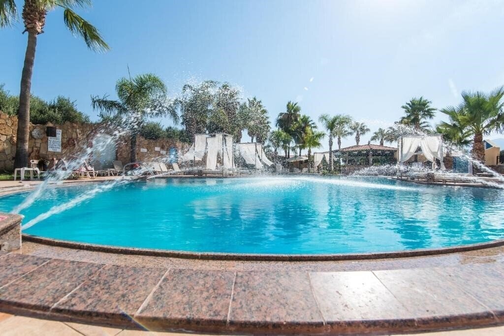 Фото Oasis Studios 1*
