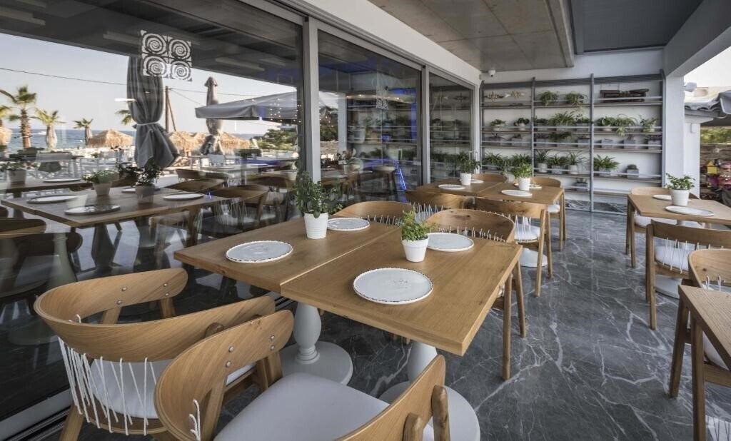 Фото Glaros Royal Beach Hotel 4*