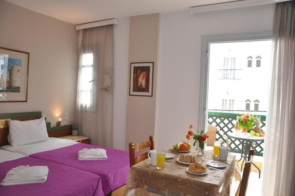 Фотография Helen Suites 3*