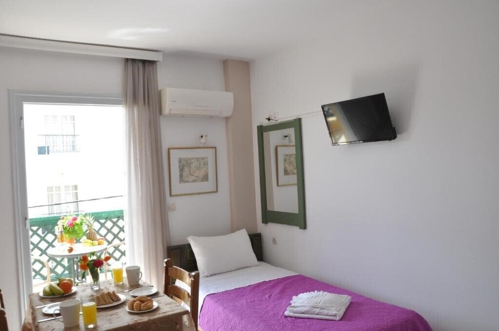 Изображение Helen Suites 3*