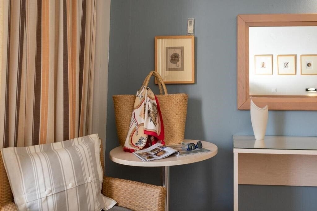 Фотографія Dedalos Hotel (ex. Malia Dedalos) 3*