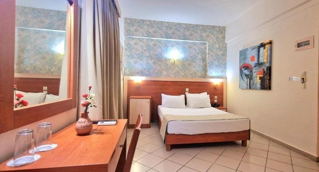 Фотография Erato Hotel 3*