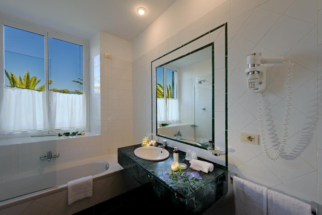 Картинка Grand Hotel Arenzano 4*