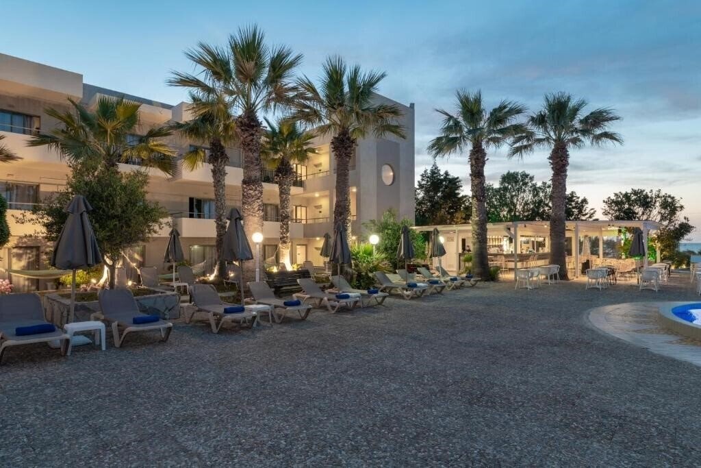Фото Gouves Bay 4*