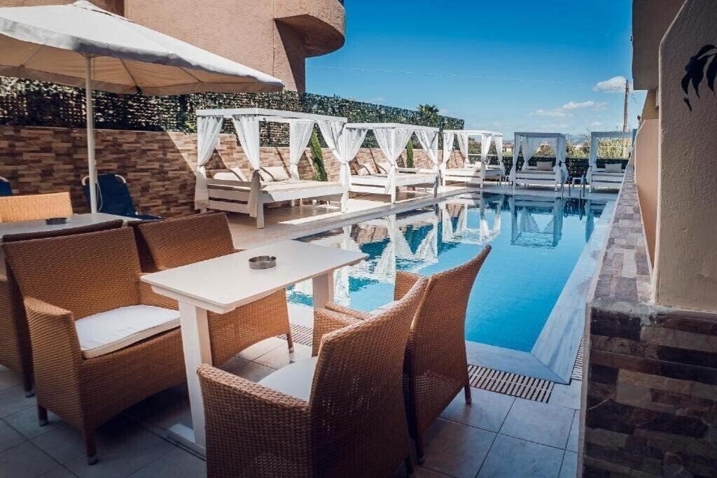 Отель Hotel Cloud 9 (Adults Only 15+) 3*