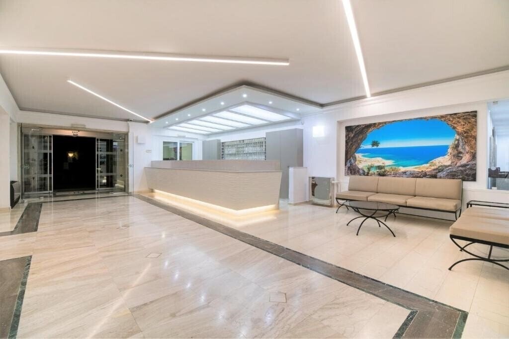 Фотография Horizon Beach Hotel 4*