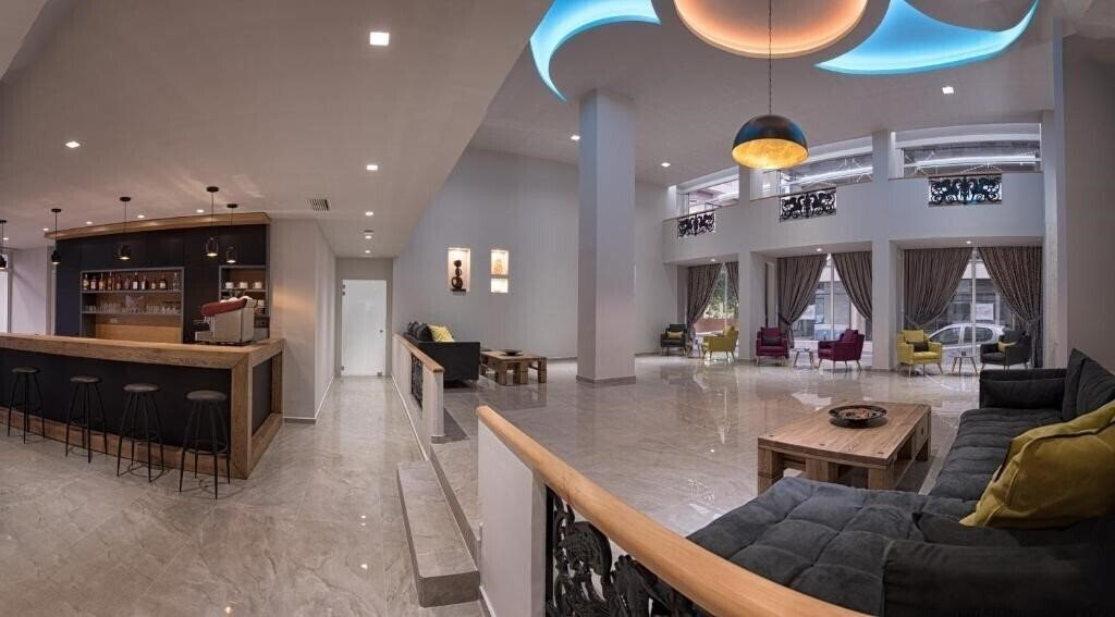 Фото Irini Hotel (Heraklion) 2*