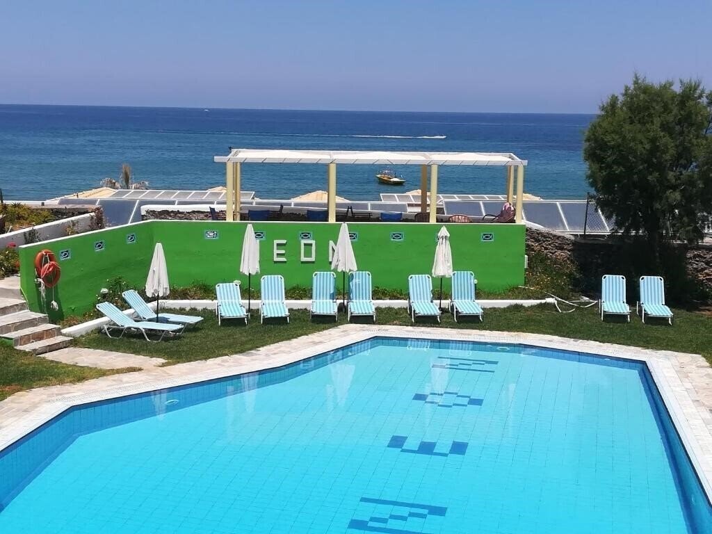 Фото Neon Beach Hotel 2*