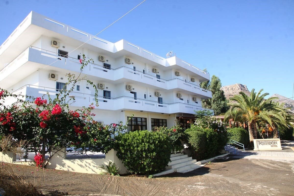 Отель Poseidon Hotel 3*