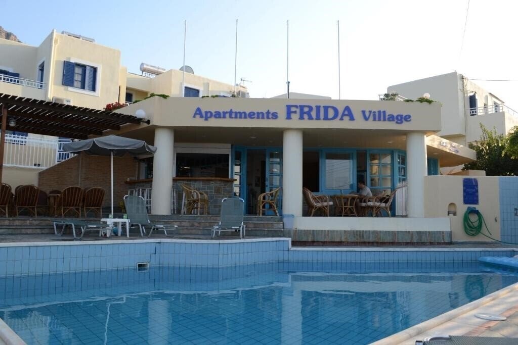 Отель Frida Village Apartments 3*