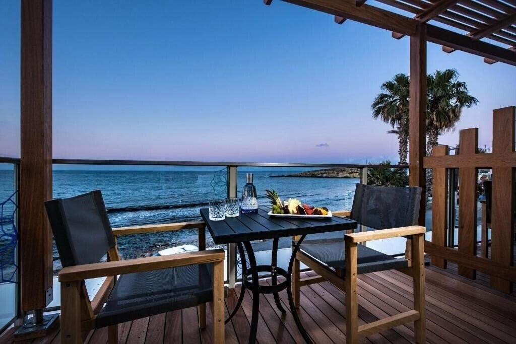 Готель Enorme Infinity Beach 4*