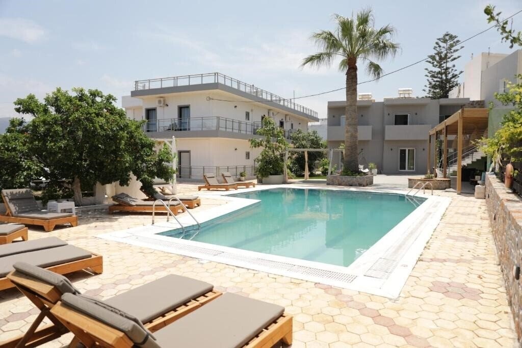 Готель Maria Apartments (Analipsi) 3*