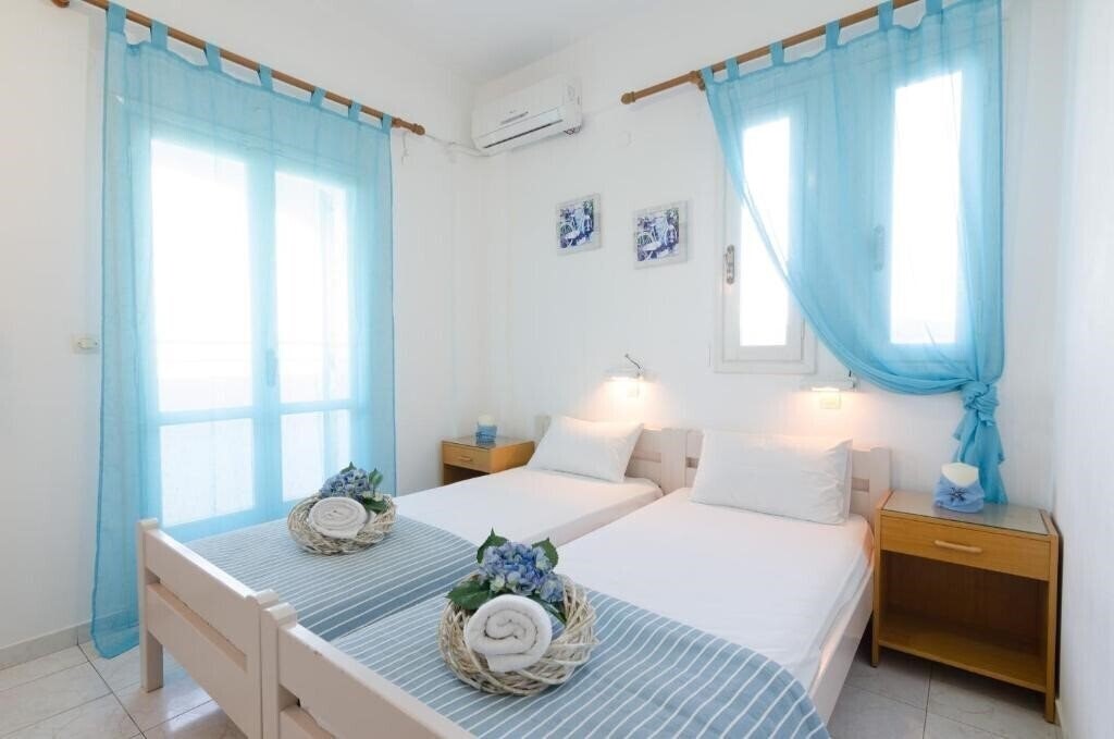 Отель Aglaia Studios & Apartments 3*