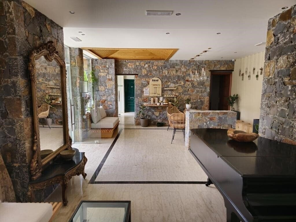 Картинка Dias Luxury Studios & Apartments 4*